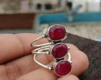 Vintage röd rubinring: Handgjord statementring i 925 sterlingsilver
