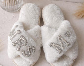 Bride to be slipper hen party slippers wedding day slippers gift bride to be gift