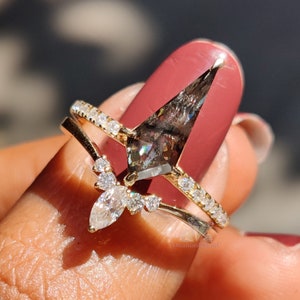 Salt and Pepper Diamond Ring Set| Engagement Ring and Wedding Band Set| Kite Salt and Pepper Diamond Ring| Black Salt and Pepper Ring Set