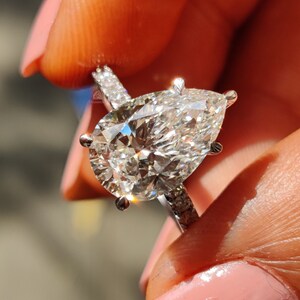 3CT Pear Cut Lab Grown Diamond Halo Engagement Ring, Unique CVD Diamond Anniversary Gift For Her, Sparkly Teardrop Pave Setting Promise Ring