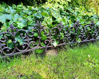 Set of 2 cast iron garden fence 26 x 17 cm vintage garden edging fence stakes antique style garden border country style garden decoration flower bed