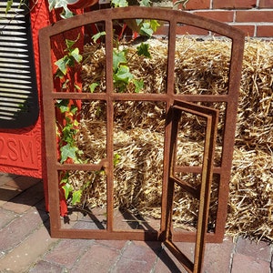 Stallfenster mit Tür 57x71cm Scheunenfenster Gussfenster Eisenfenster Gusseisenfenster für Gartenmauer Gartenruine