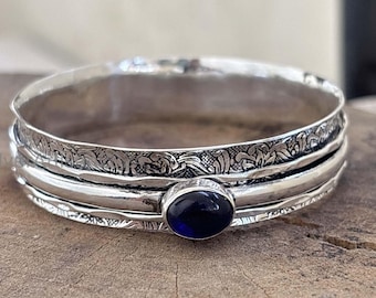 Bracciale girevole con zaffiro: bracciale impilabile in argento sterling, pietra portafortuna di settembre.