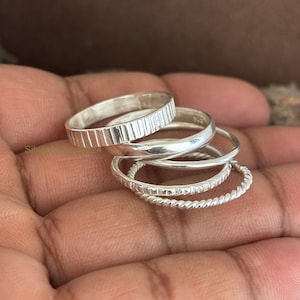 Handgjorda stapelringar i 925 sterlingsilver, set med fem ringar