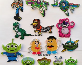 Parches para planchar y coser de Toy Story, Woody, Buzz Lightyear, Mr. Potato, Alien, Lotso, Dinosaurio y Lightyear.