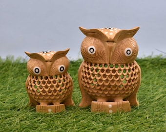 Cute Owl with Beautiful Inlaid Work Carved in Wood, Beautiful Owl Figures