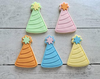 Party Hat cookies/Birthday cookies / Party favours/ sugar cookies/Rainbow/Cookies