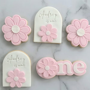 Daisy First Birthday/Daisy One/Sugar cookies/Daisy cookies/Cookies/Daisy/First Birthday/First Birthday image 3