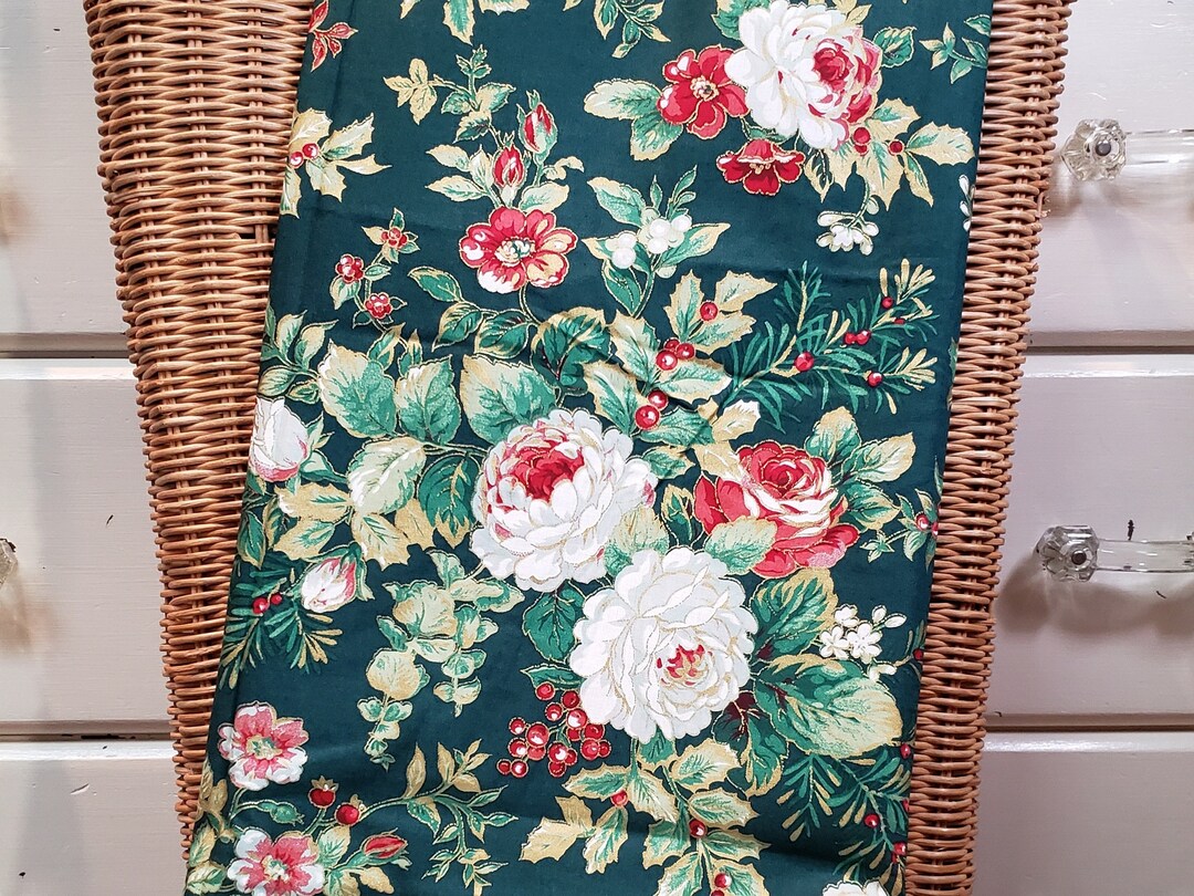 4 Yds Concord Fabrics Designed by the Kesslers Holiday/christmas Fabric