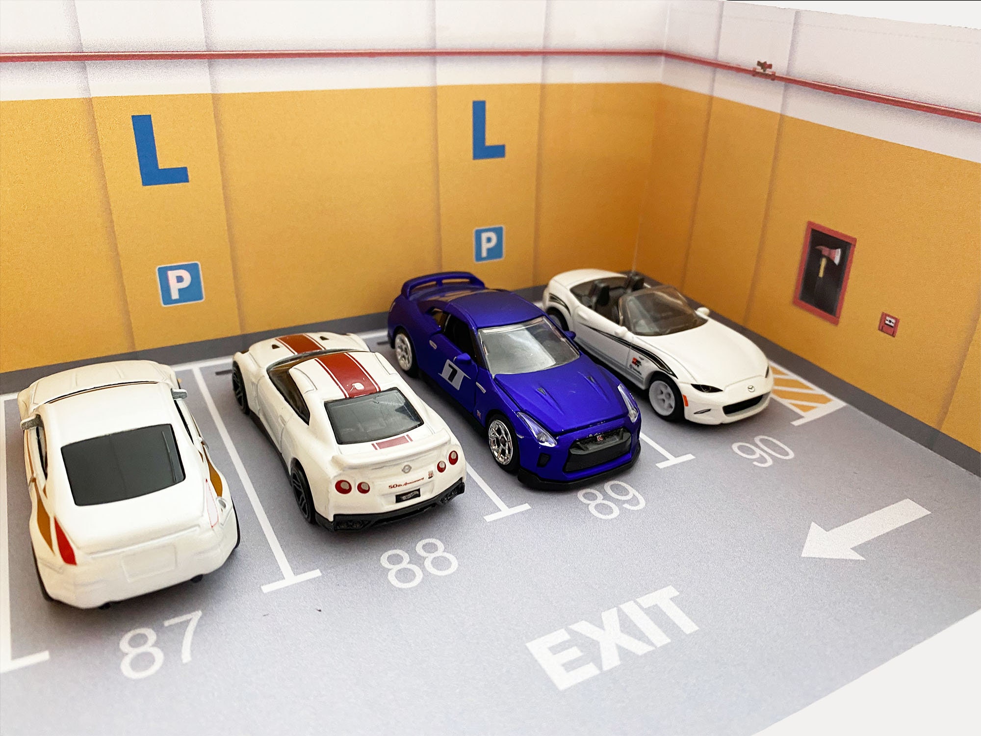 Buy 1/64 Diorama Underground Parking: Model Car Scene (digital