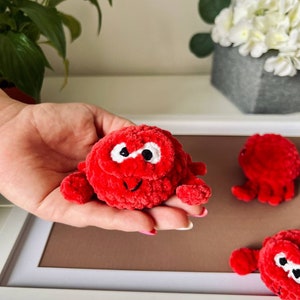 Modello all&#39;uncinetto granchio creatura marina. Modello all&#39;uncinetto amigurumi granchio peluche. Mini animali marini per mercati. Modello all&#39;uncinetto in pdf