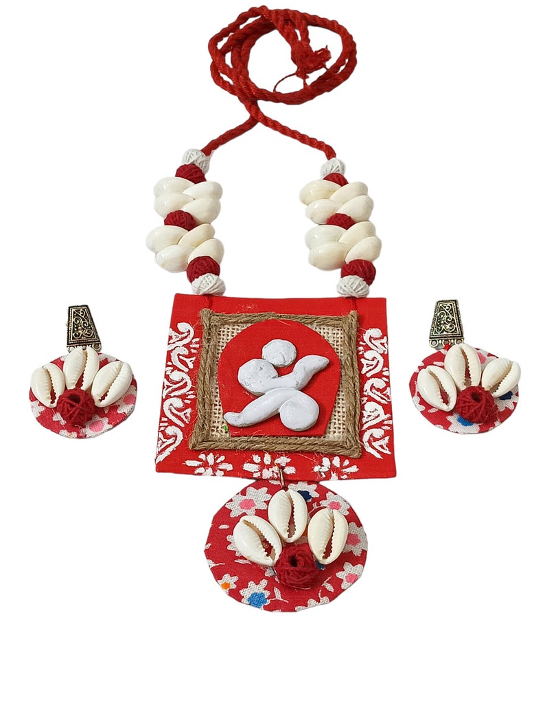 Handmade and handpainted ethnic Indian red and white jewellery set eco-friendly festive jewellery designer pendant shell jewellery clay art image 4