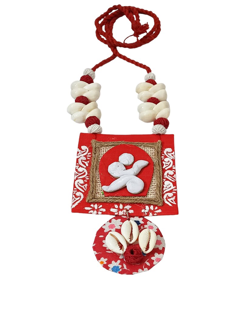 Handmade and handpainted ethnic Indian red and white jewellery set eco-friendly festive jewellery designer pendant shell jewellery clay art image 3