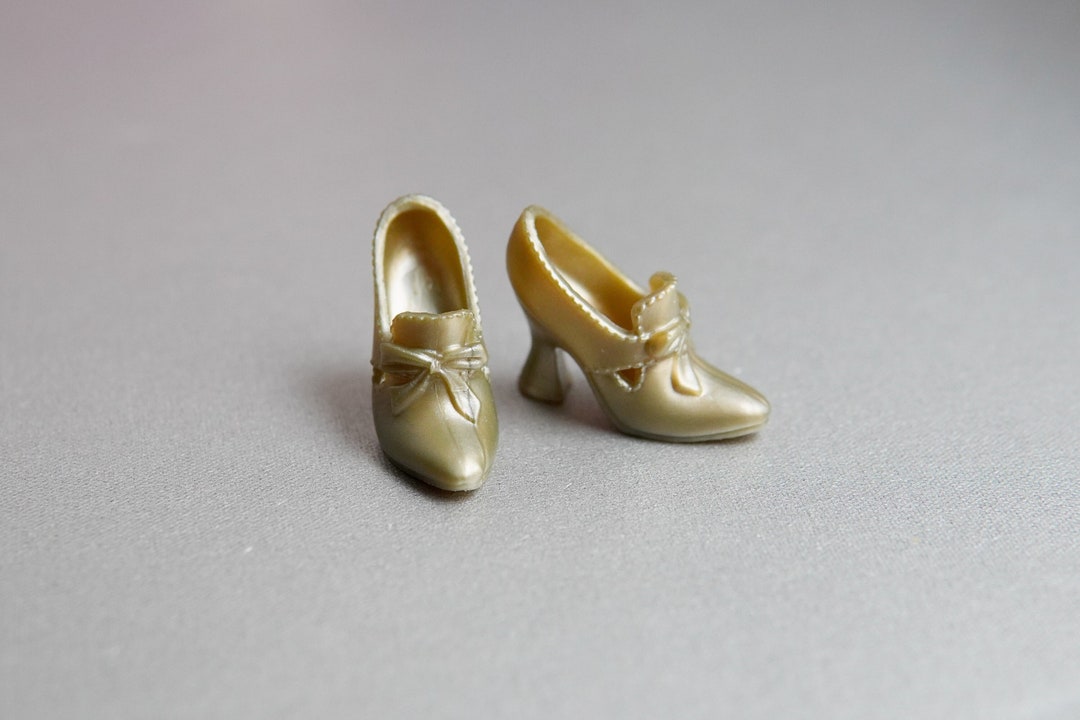 Old English Style Copper Color Shoes for Big Foot Dolls Like Etsy