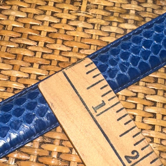 Vintage 80s Liz Claiborne Snake Skin Belt, Blue Leather  display picture 3