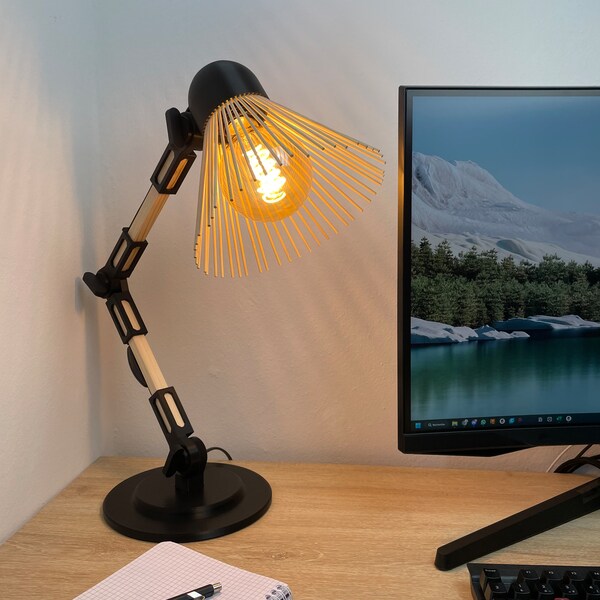 Lampe de bureau réglable - bois et plastique récyclés - personnalisable - éco-responsable - ameublement - lumière