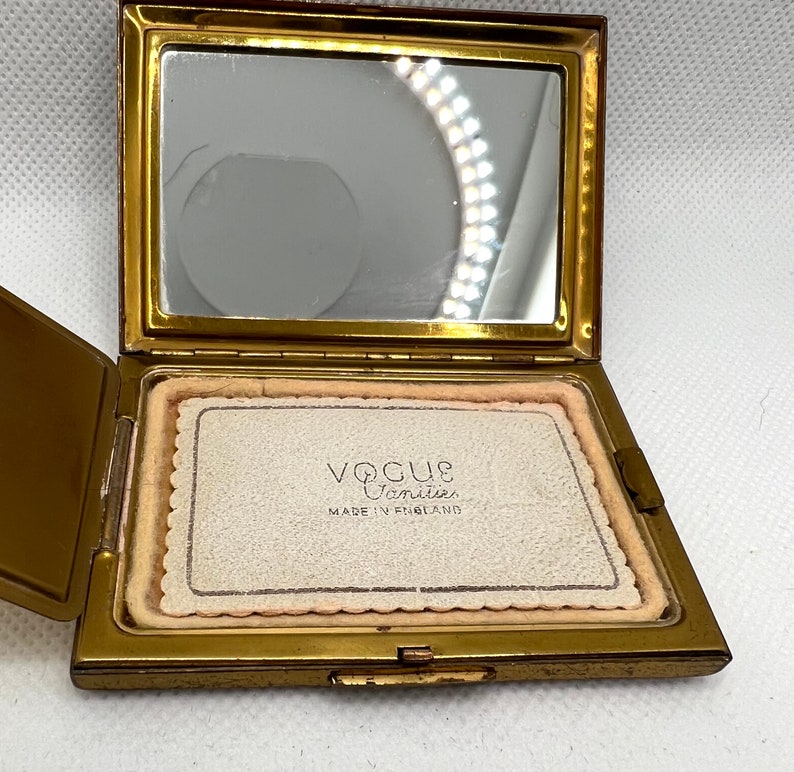 Vintage Rare 1940s Vogue Vanities Compact Mirror Etsy