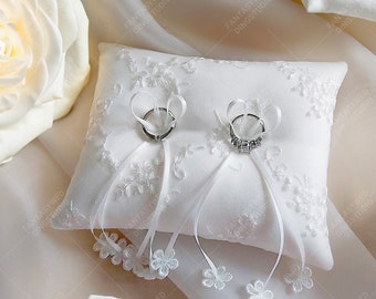 Almohada de anillo de boda de estilo francés / Soporte de anillo bordado de encaje blanco / Almohada portadora de anillo para boda / Almohada de anillo satinado de alta calidad