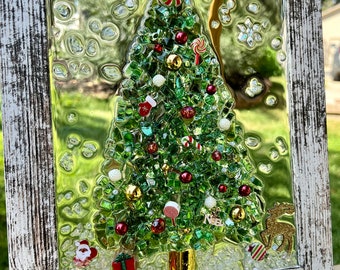 Green Christmas Tree on Glass Traditional Green Red and Gold Christmas Tree on 8”x10” Glass Red, Gold and White Beads with charms
