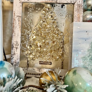 Gold Christmas Tree on Glass 7x9
