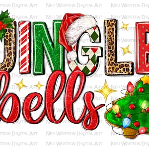 Op de afbeelding: Een kerstthema grafisch ontwerp met de woorden "Jingle Bells" in rode, groene en gouden letters met een luipaardprint, een snoepstok en een ruitpatroon. Een peperkoek in de vorm van een kerstboom met groene glazuur en rode en witte lampjes bevindt zich aan de rechterkant van het ontwerp.