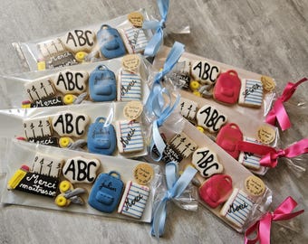 Biscuits personnalisés remerciements : maîtresses/ maîtres/ ATSEM/ nounous/ AVS