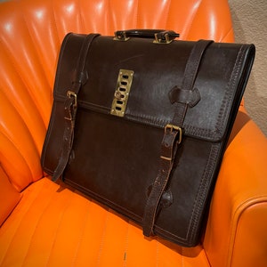 Porte-documents vintage en cuir Pre KPMG