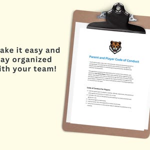 K&ouml;nnte beinhalten: Eine braune Klemmbrett mit einem wei&szlig;en Blatt Papier. Das Papier hat ein Tigerlogo und den Text "Parent and Player Code of Conduct". Der Text "Code of Conduct for Players" ist ebenfalls sichtbar.