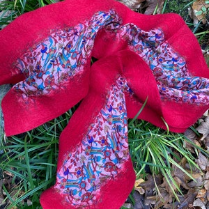 Very beautiful and warm felt and silk chale