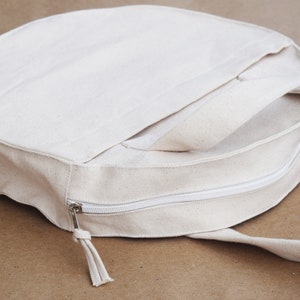 Tragetasche mit individuellem Namen, Valentinstagsgeschenk für Freundin, Namenstasche für Kinder, Geburtstagsgeschenk, Vorschule, RUNDE Tragetasche in Beige mit Tasche
