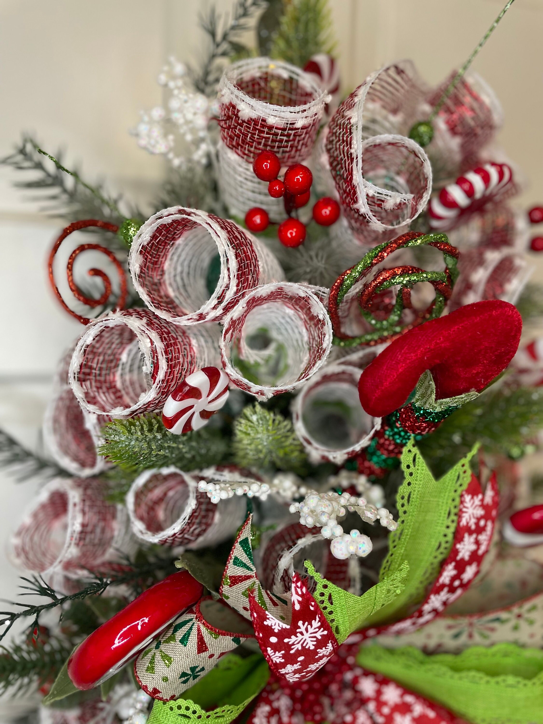 Peppermint Christmas Wreath Swag Centerpiece Elf Shoes Red White Green ...