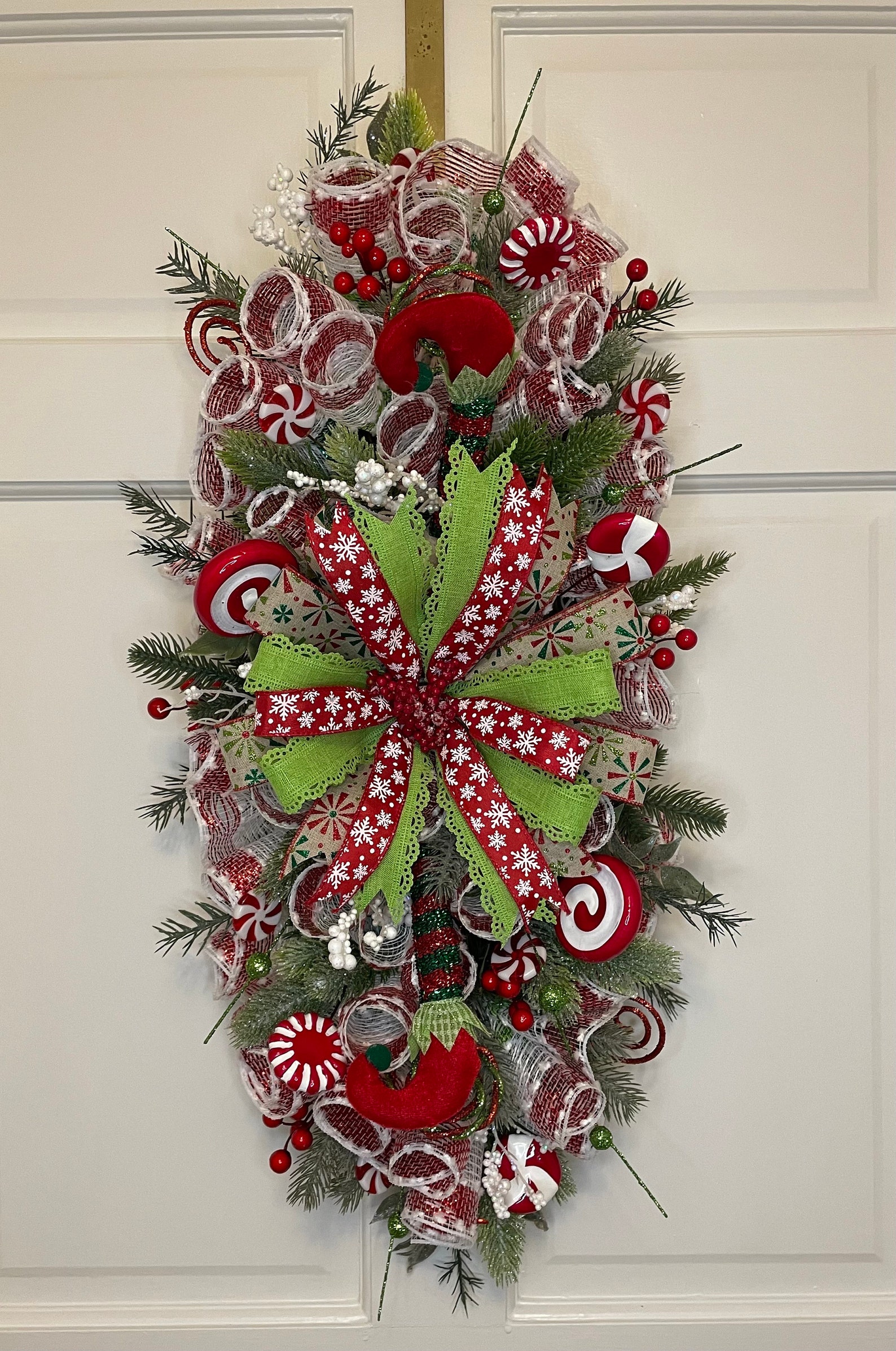 Peppermint Christmas Wreath Swag Centerpiece Elf Shoes Red White Green ...
