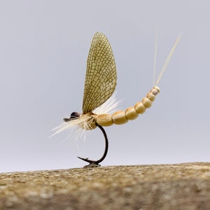 3 pieces - Realistic Mayfly (Cream Vanilla) - MAY FLY - Size #12 Fly Fishing - Fishing Lure - Beige