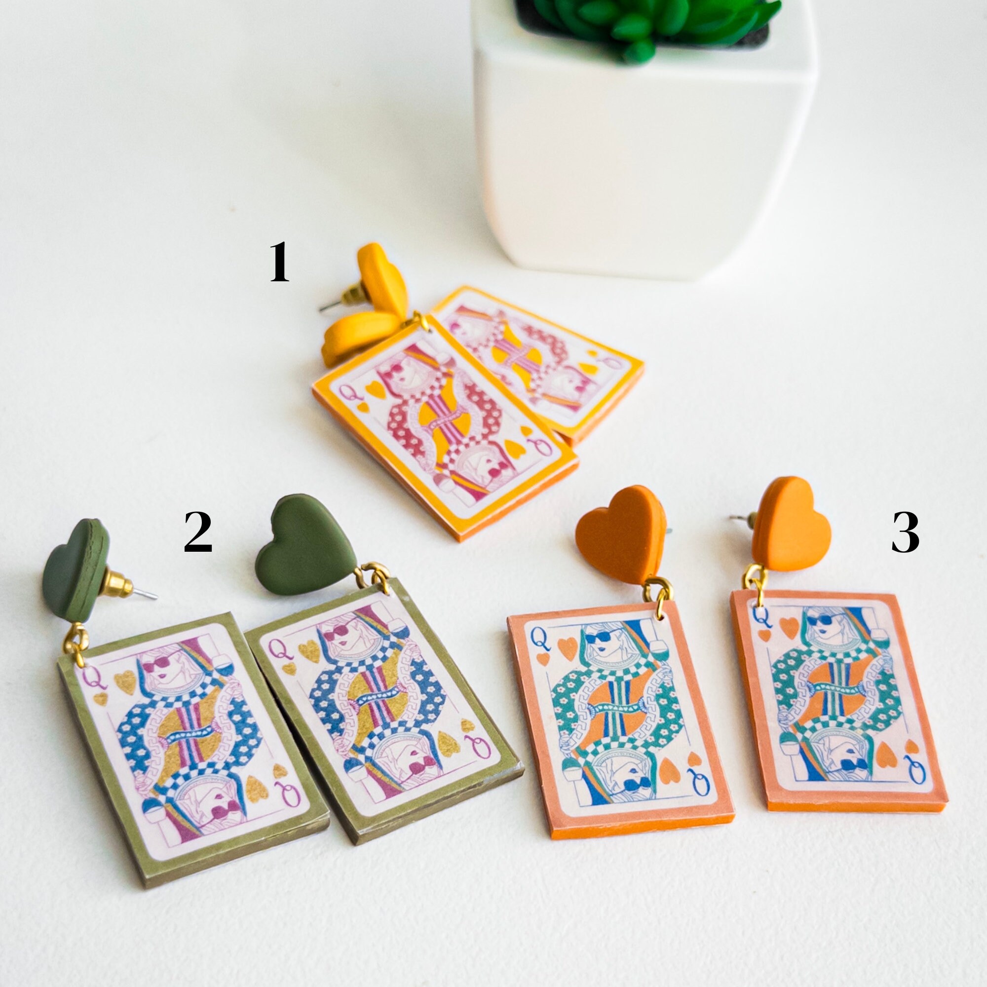 Toyvian Orecchini Pendenti a Forma di Carte da Poker Design