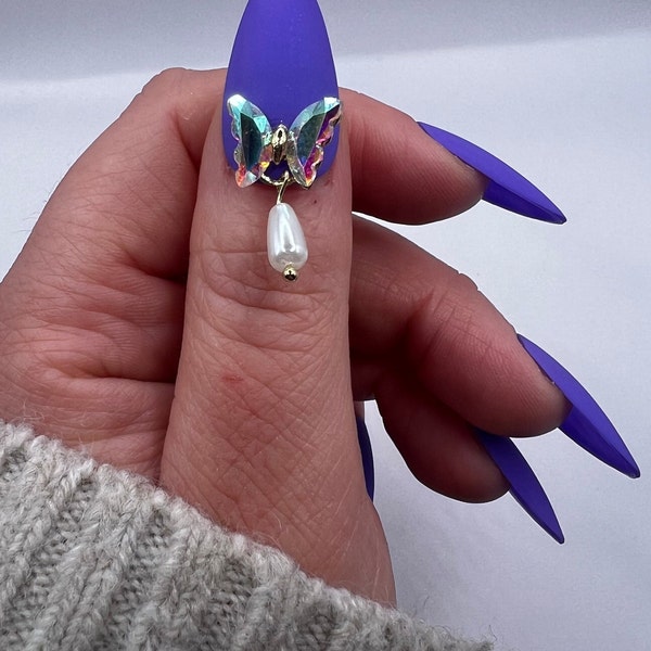 Ongles bijoux