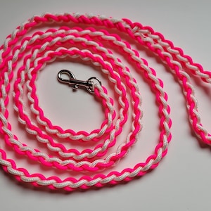 Paracord Braided Leash 6 ft (Pink & White) Puppy Cat Sm to Med Dog