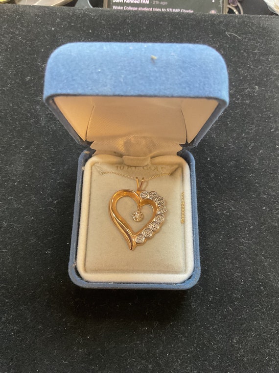 10k Gold Diamond heart Necklace