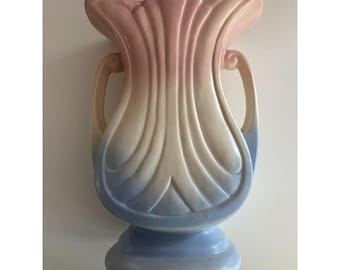 Rosa, Weiße und Blaue Vase