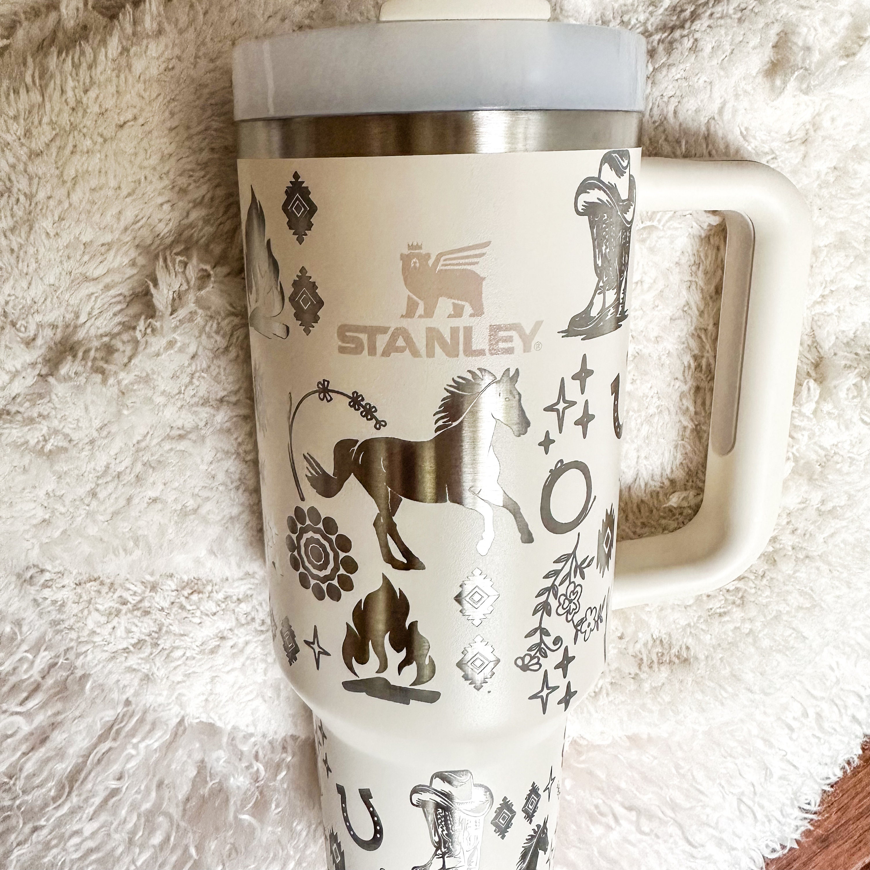 Western Theme Tumbler, Engraved Stanley, 40oz Quencher, Custom Cup,  Personalized Water Bottle, Western Gifts, Highlander, Cow, Cactus 