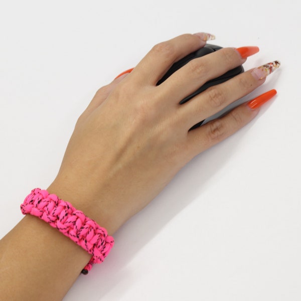 Pink Speckled Paracord Bracelet
