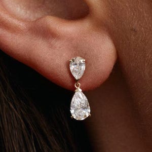 14K Gold Double Pear Lab Diamond Drop Earrings: IGI Certified