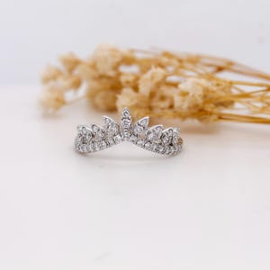 Diamond Tiara Band | 14k Solid gold Dainty Tiara Ring | Minimalist Diamond Ring | Curved Wedding Ring Band | Promise Ring | Art Deco Ring