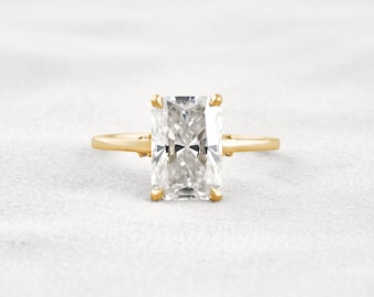 Radiant Cut 4.15 CT Lab Grown Diamond Solitaire Ring - 14K Solid Gold