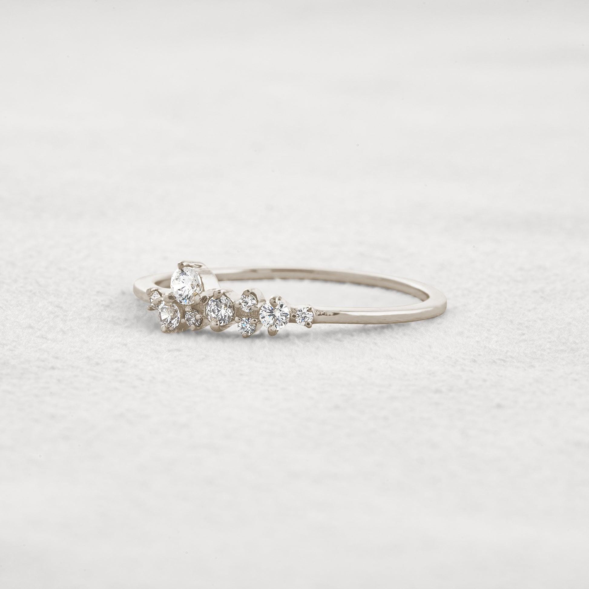 Anillo De Boda De Oro 14k Con Diamantes - 0.14 Quilates Aniversario