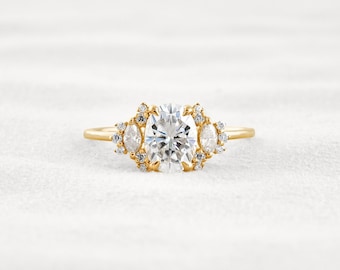 1.33 CT Oval Cut Cluster Lab grown Diamond Engagement Ring | IGI Certified | Solid Gold