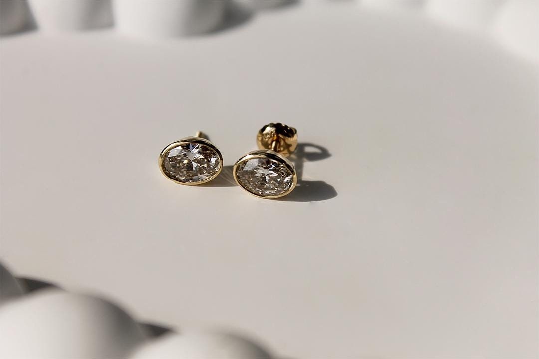 14K Gold Oval Lab Diamond Stud Earrings: IGI Certified - Etsy