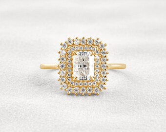 1.05 CT Oval Lab Grown Diamond Engagement Ring: Double Halo, 14K Gold