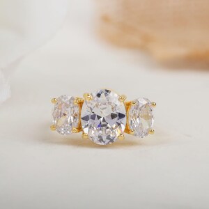 2.72 CT Oval Cut Lab Grown Diamond Engagement Ring | IGI Certified | Solid Gold