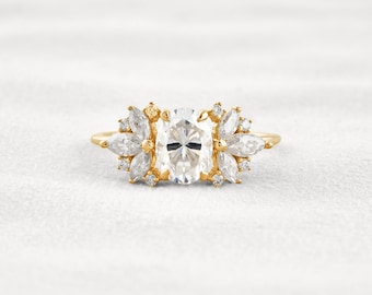 1.33 CT Oval Cut Cluster Lab grown Diamond Engagement Ring | IGI Certified | Solid Gold