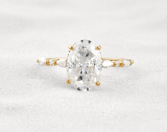 4 CT Oval Lab Grown Diamond Engagement Ring: 14K Gold Wedding Band